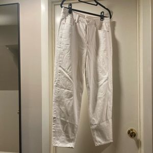 American Eagle Relaxed Mom Jean - Tall
